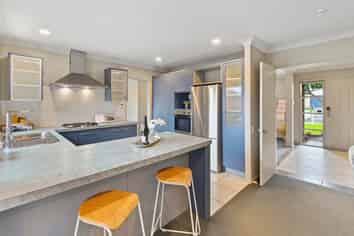 6 Fergy Crescent, Wattle Downs