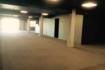 Showroom/ Office / Warehouse