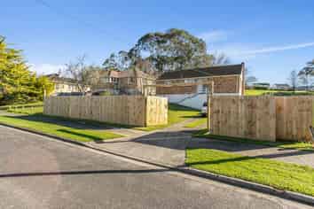 18 Te Wheoro Crescent, Meremere