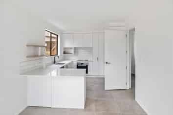 140a Lisle Farm Drive, Pukekohe