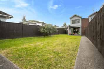 71 Apirana Avenue, Glen Innes