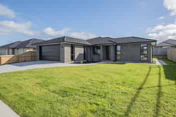 5 Olney Court, One Tree Point