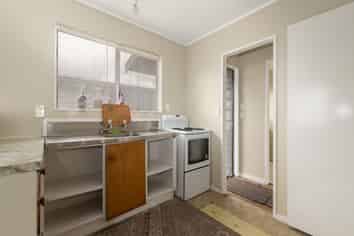 2 Tania Crescent, Western Heights