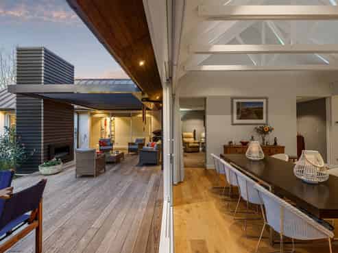 60 Glen Oaks Drive, Northwood