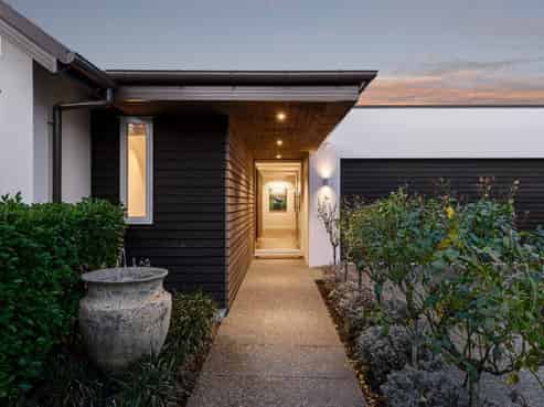 60 Glen Oaks Drive, Northwood