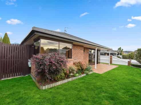 1 De Cesare Way, The Wood