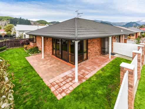 1 De Cesare Way, The Wood