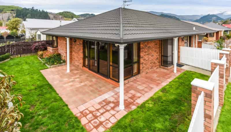 1 De Cesare Way, The Wood