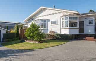 1/11a Brougham Street, Nelson South