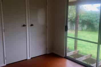 18 Simcox St, Otaki Beach