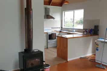 18 Simcox St, Otaki Beach