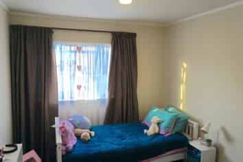 2/14 Sandgate Avenue, Botany Downs