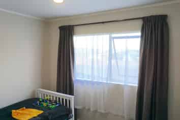 2/14 Sandgate Avenue, Botany Downs