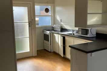 4/42 York Street, Hamilton East