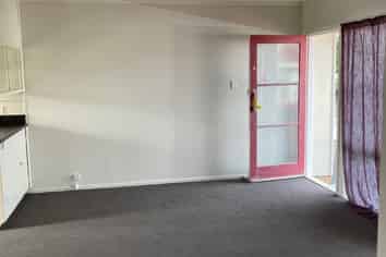 4/42 York Street, Hamilton East