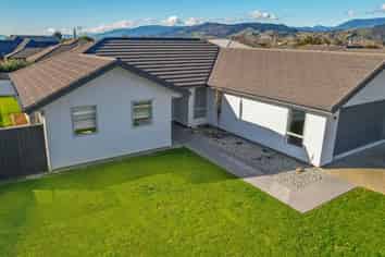 9 Mary Newton Place, Brightwater