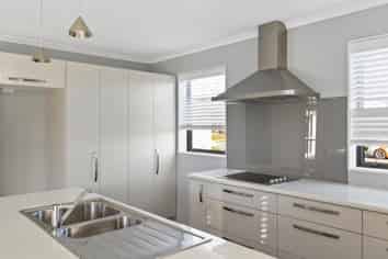 9 Mary Newton Place, Brightwater