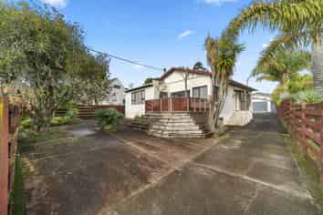 3 Wharf Road, Te Atatu Peninsula