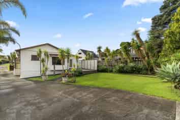 3 Wharf Road, Te Atatu Peninsula