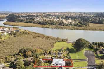 3 Wharf Road, Te Atatu Peninsula