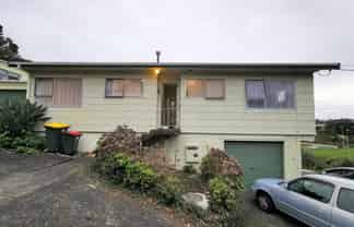 25A Woodlands Crescent, Browns Bay