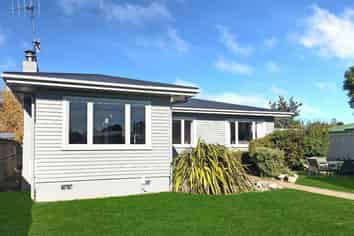 11 Howard Road, Taradale