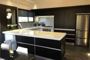 8 Shelly Bay Road, Beachlands