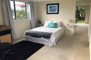 8b Shelly Bay Road, Beachlands