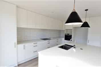 41 Siren Street, Silverdale