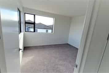 41 Siren Street, Silverdale