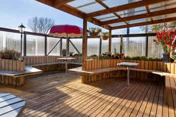 LIFESTYLE BUSINESS/HOME FOR SALE