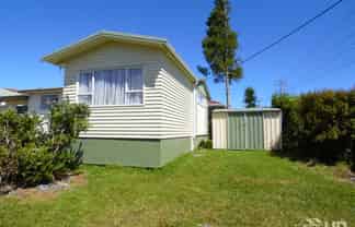 2/49 Flanshaw Road, Te Atatu South