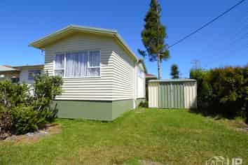 2/49 Flanshaw Road, Te Atatu South