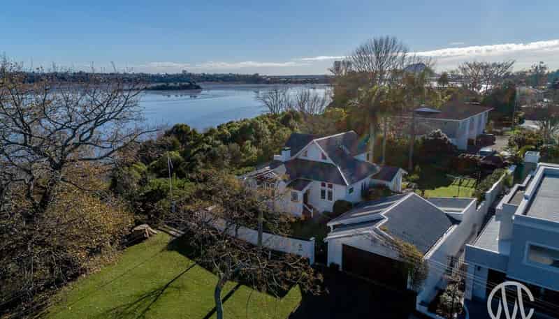 95 Ninth Avenue, Avenues