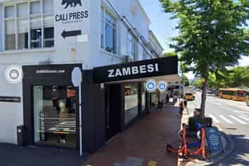 Prominent Parnell Retail!