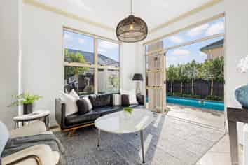 2/18 Wapiti Avenue, Epsom