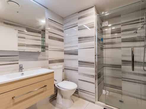 215/10 Lion Place, Epsom