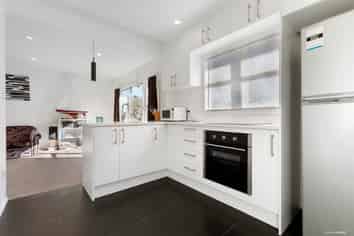 4/39 Gowing Drive, Meadowbank