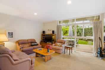 1/8 & 2/8 Wendover Road, Glendowie