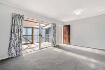 339 Triangle Road, Massey