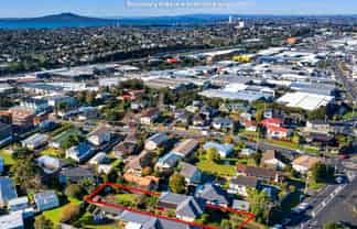 88 Target Road, Totara Vale