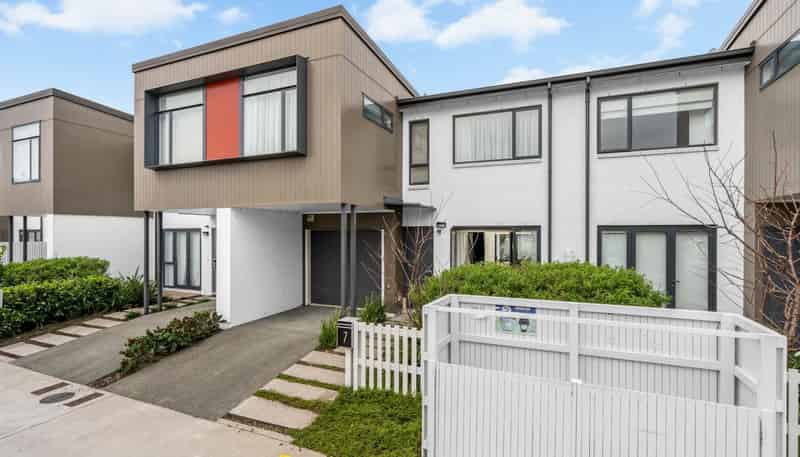 7 Whale Road, Mount Wellington