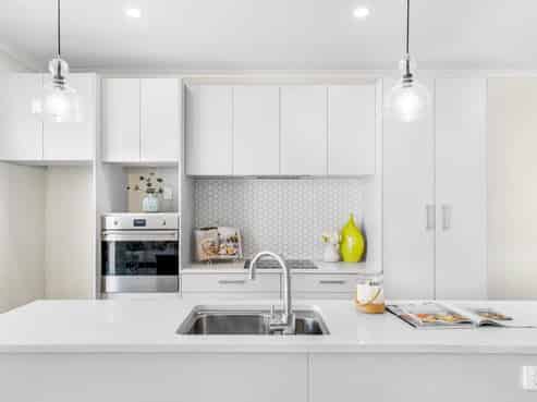 7 Whale Road, Mount Wellington