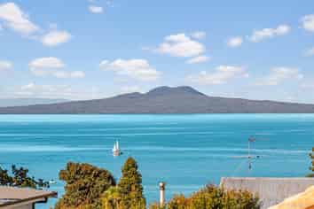 55 Rewi Street, Torbay