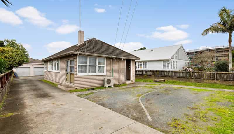 48 Range View Road, Mount Albert