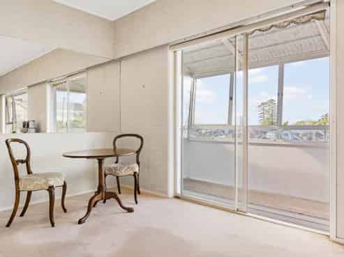 9/11 St Georges Bay Road, Parnell