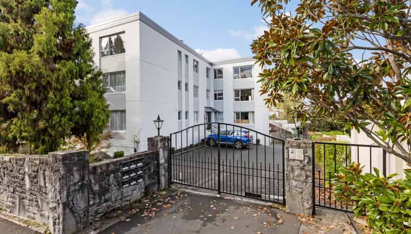 9/11 St Georges Bay Road, Parnell