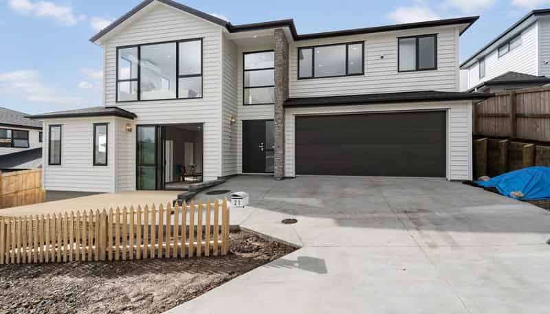 21 Mcwhirters Farm Lane, Massey