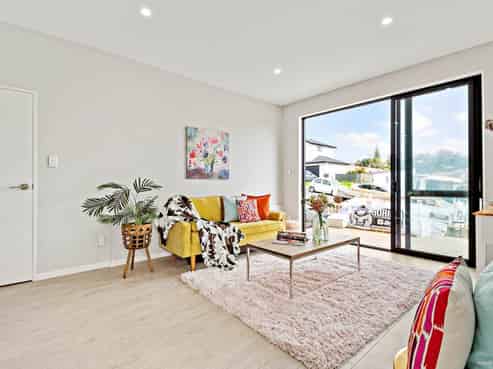 21 Mcwhirters Farm Lane, Massey