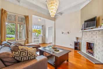 678 Mt Albert Rd, Royal Oak